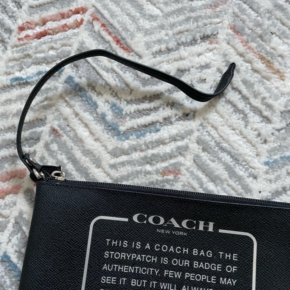 Coach Wristlet - Picture 4 of 5
